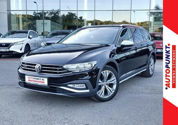 samochody osobowe Volkswagen Passat cena 117900 przebieg: 140470, rok produkcji 2020 z Gryfino